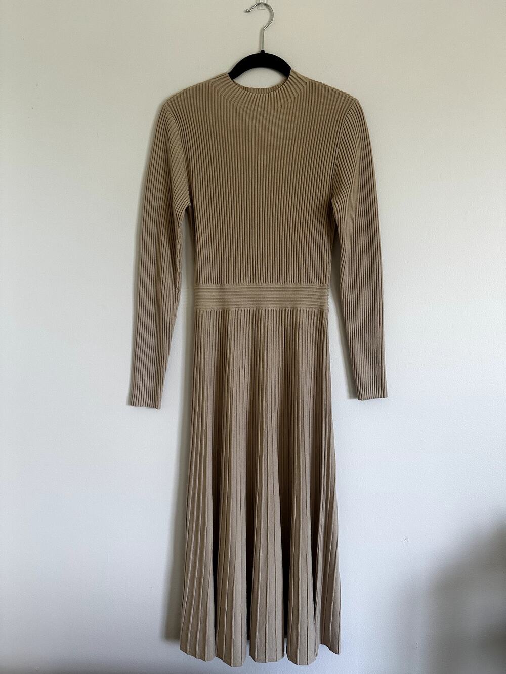 Ann Taylor Ribbed Knit Sweater Dress Beige Mock Neck Pleated Midi Skirt XS
